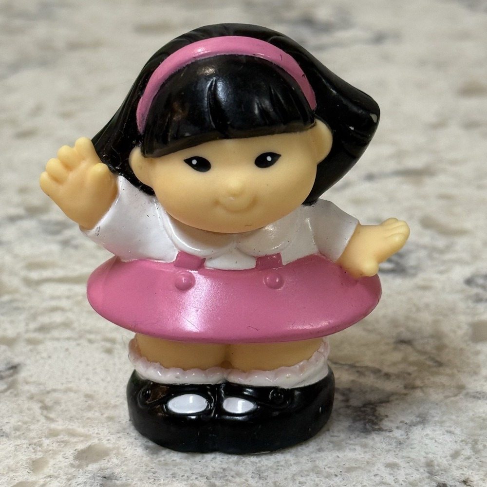 Fisher Price Little People Sonya Lee School Student Girl Pink Dress Uniform 1997
